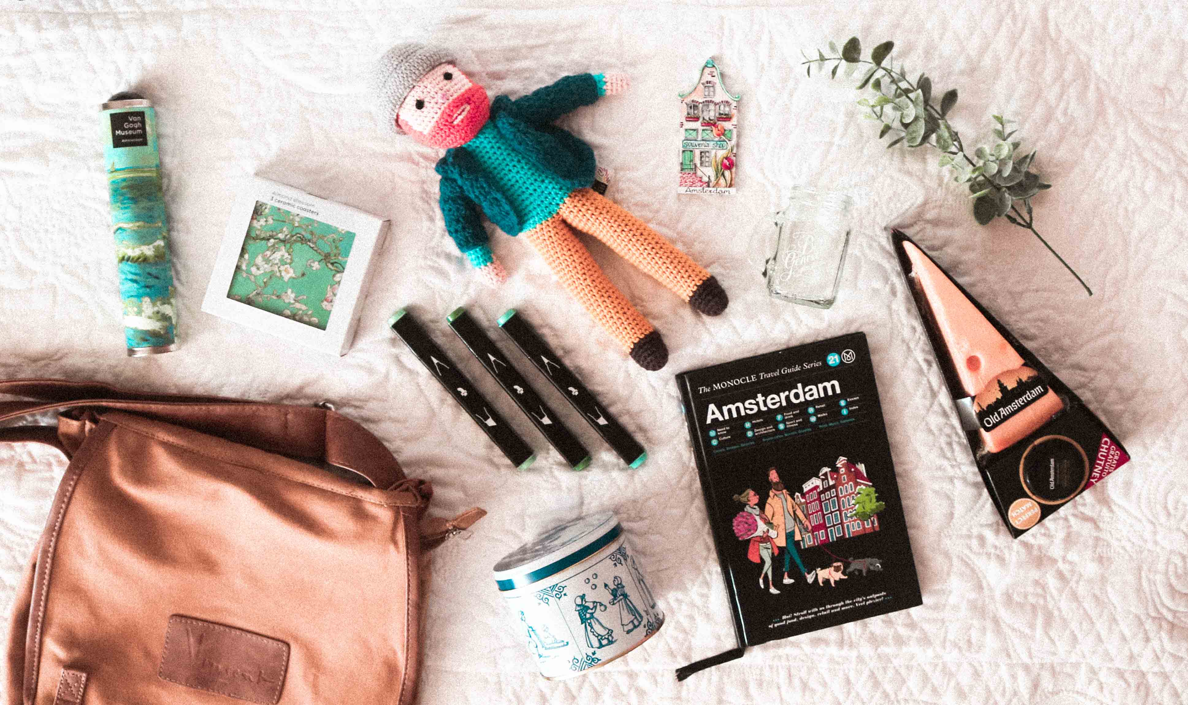 10 Charming & Affordable Amsterdam Souvenirs Nostalgiosity