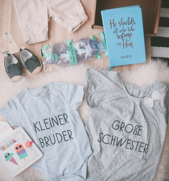 DIY newborn baby gift box